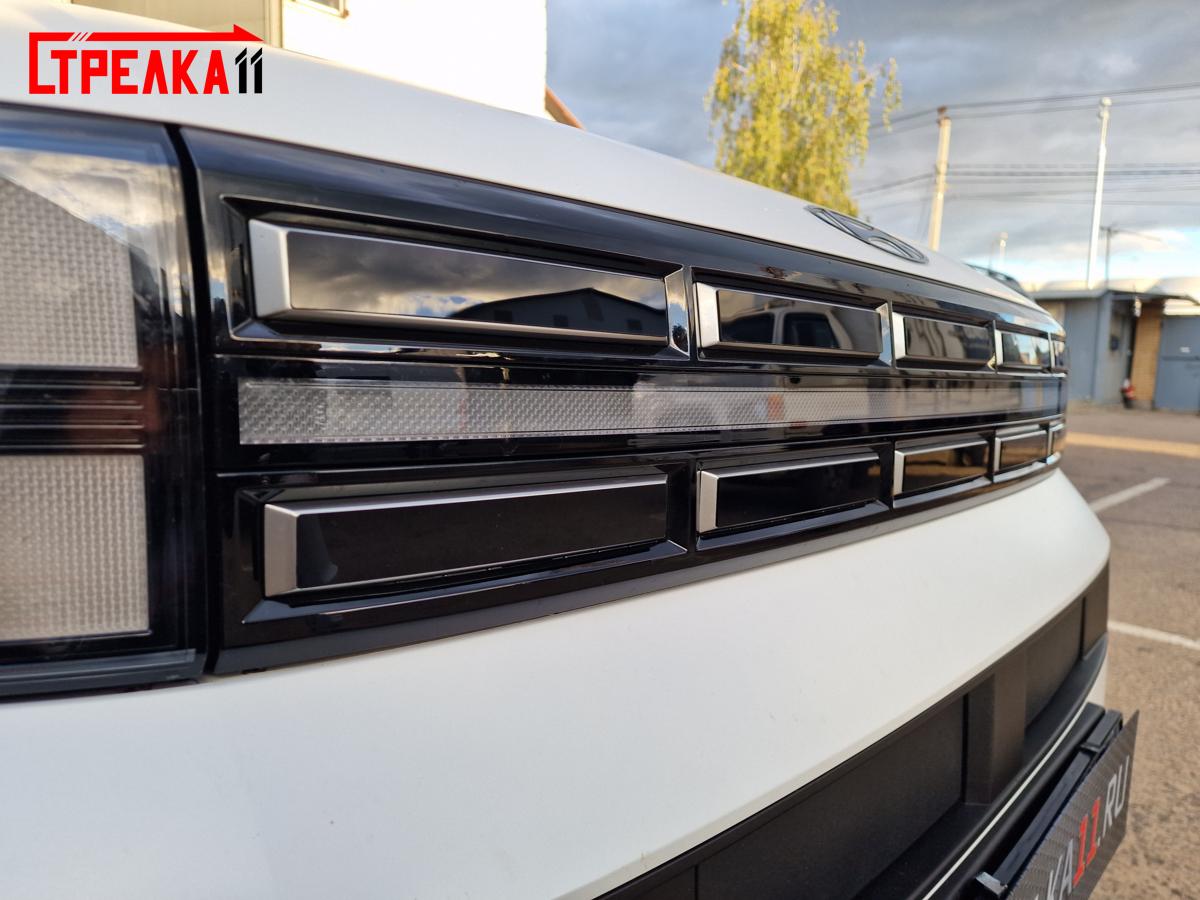 Декор на решетку радиатора