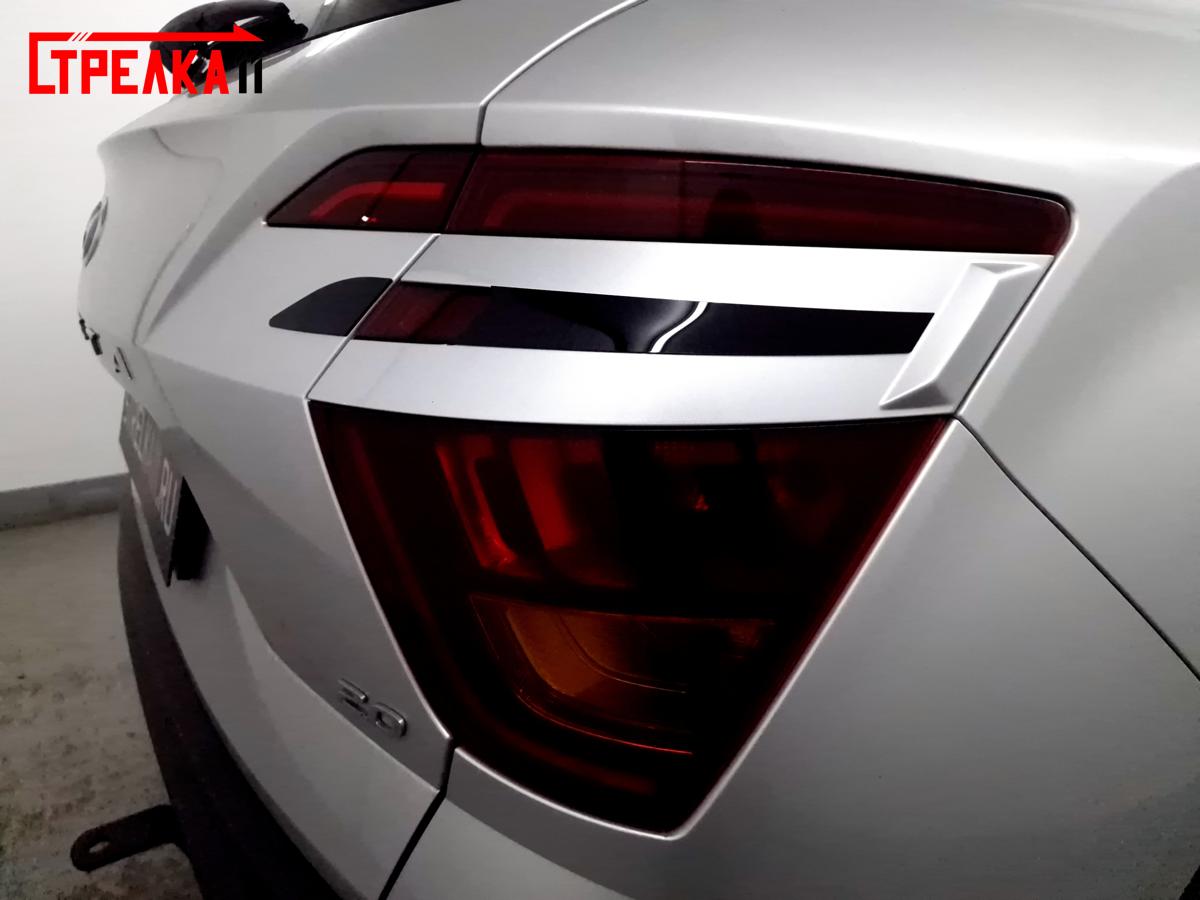 На задние фонари